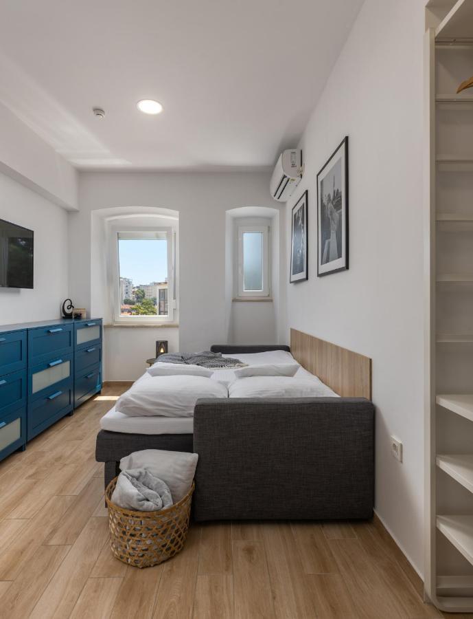 Agostini - Self Check-In Studios - Free Gated Parking On Site Rijeka Exteriör bild