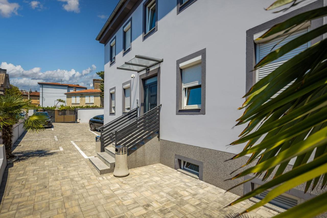 Agostini - Self Check-In Studios - Free Gated Parking On Site Rijeka Exteriör bild