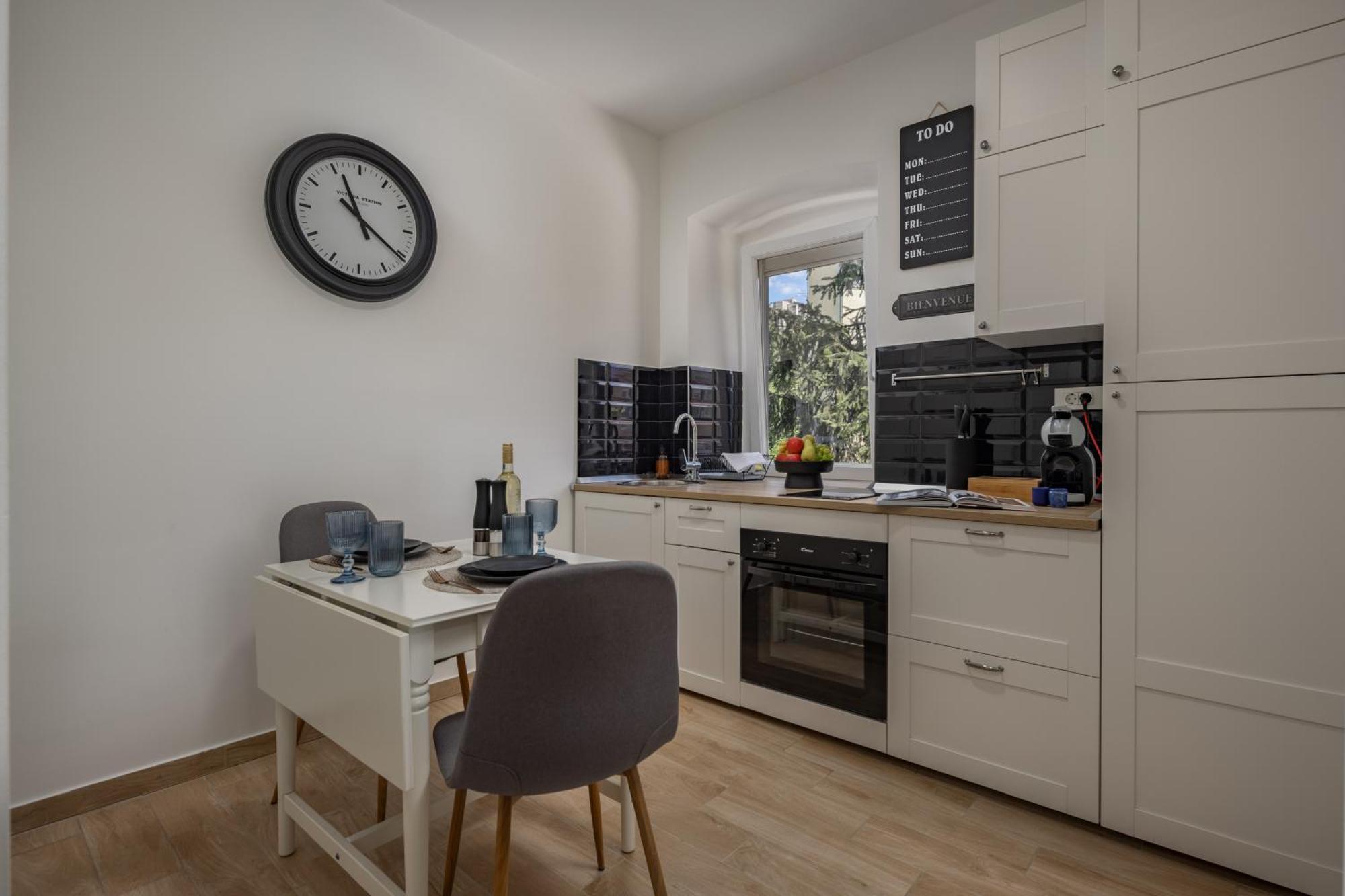 Agostini - Self Check-In Studios - Free Gated Parking On Site Rijeka Exteriör bild